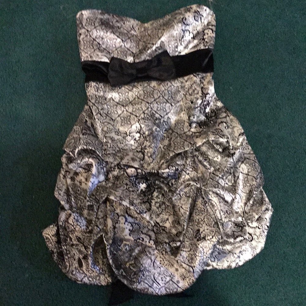 Home coming or prom dress